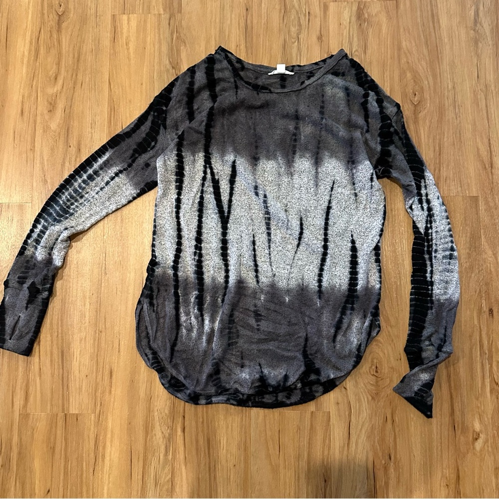 Tie dye long sleeve sweater